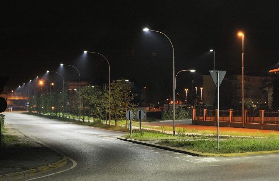 Светодиодный уличный консольный LED светильник LIEL, 100Вт 6500К герметичный