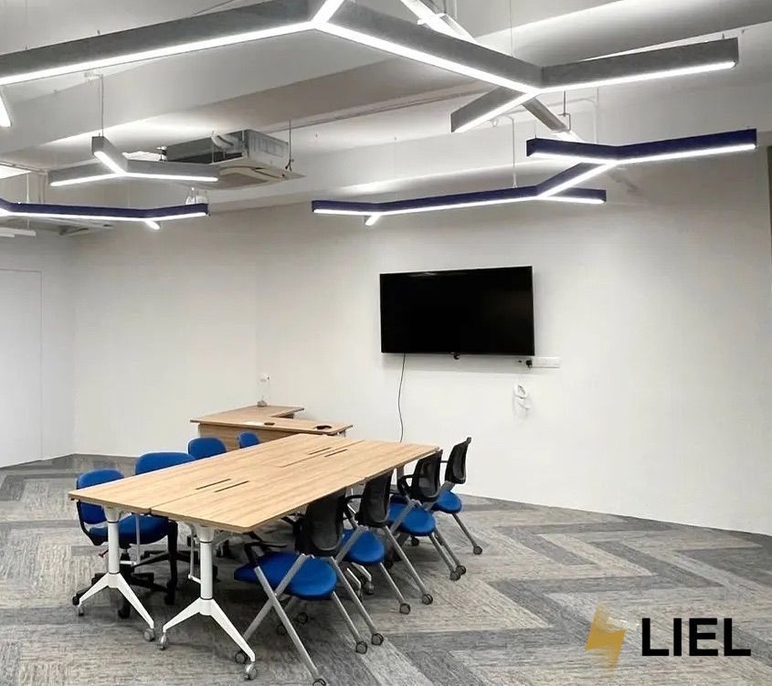Світлодіодний підвісний лінійний світильник з LED профілю Y-подібний LIEL 1200x40х43.6мм 12V Premium. арт L002